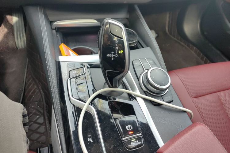 Used BMW 5 Series 2022 Restyled 530Li Leading Edition M Sport Package Gear Lever