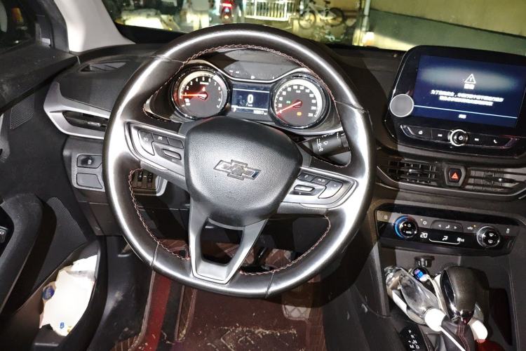 Used Chevrolet Orlando 2018 Redline 530T Automatic Enjoyment Edition (5+2 Model) – China V Standard Steering Wheel