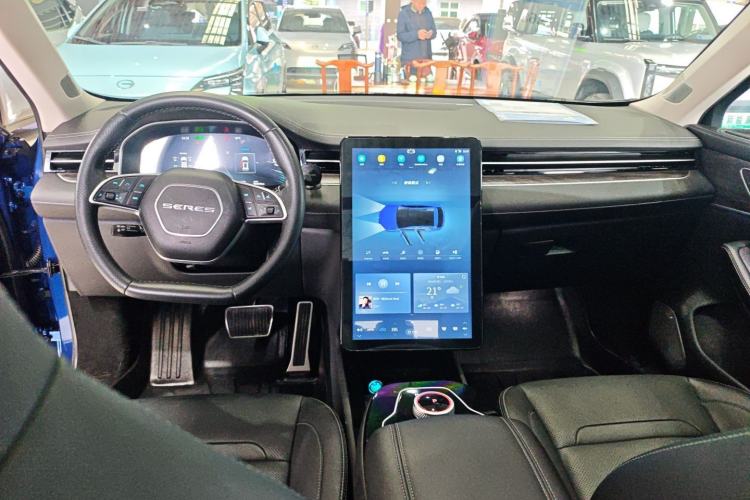 Used SERES SF5 2021 Four-Wheel Drive Freedom Expedition Edition
