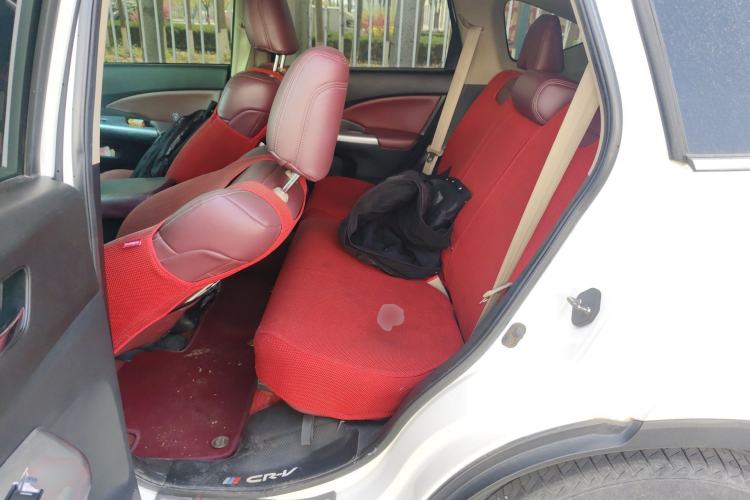 Used Honda CR-V 2015 2.0L two-wheel drive urban version
