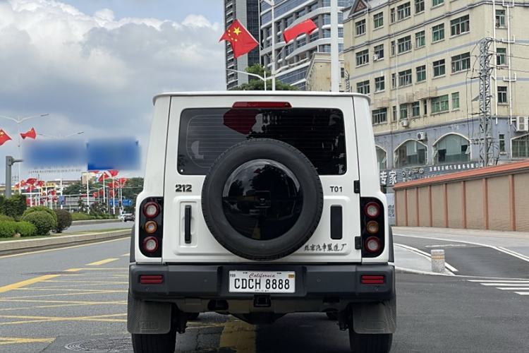 Used 212 T01 2024 2.0T Explorer
