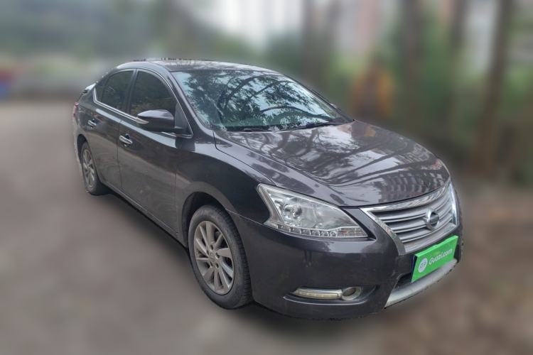 Used Nissan Sylphy 2012 1.8XL CVT Luxury Edition Front Right 45 Deg