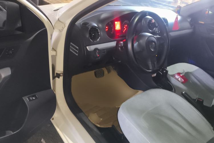 Used Volkswagen Jetta 2015 Value Edition 1.6L Automatic Comfort Version
