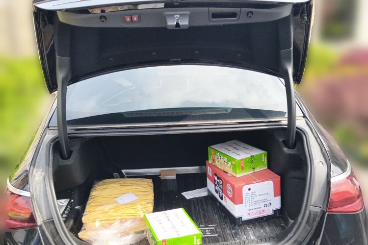 Used Mercedes-Benz E-Class 2024 E 260 L
