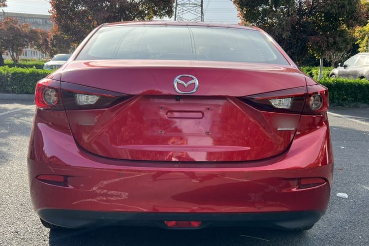 Used Mazda 3 Axela 2016 Sedan 2.0L Automatic Sport Model
