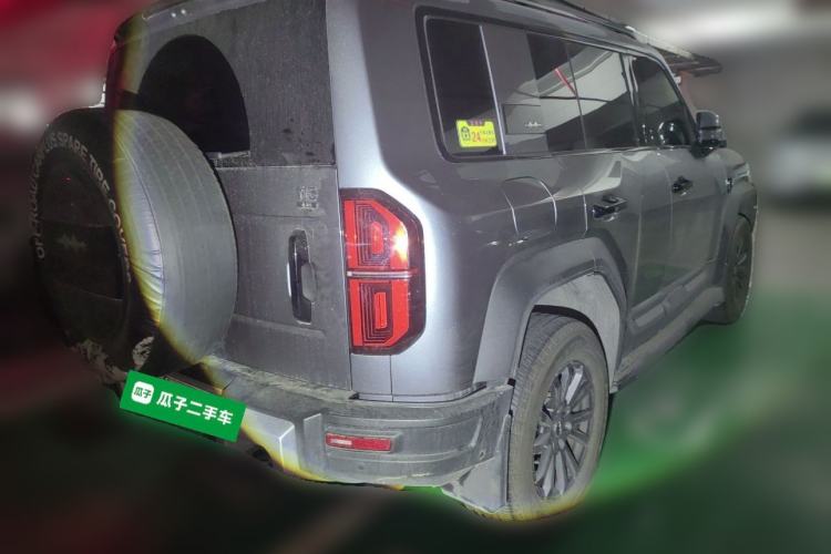 Used Formula Leopard 5 2023 Explore Edition