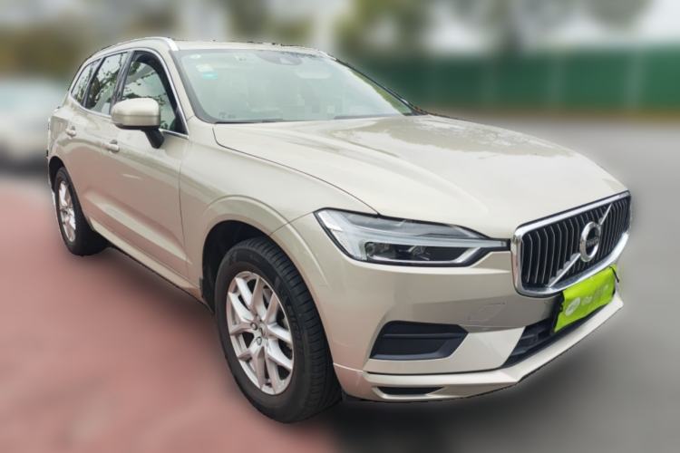 Used Volvo XC60 2019 T5 4x4 Smart Edition China V Standard Exterior 2