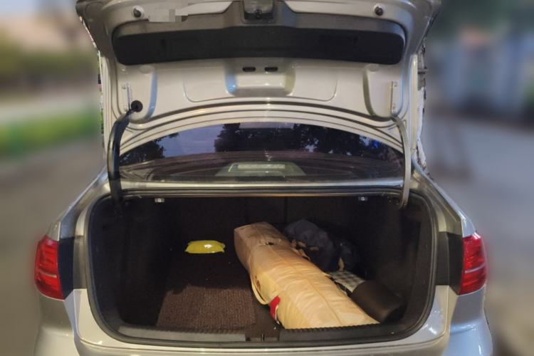 Used Volkswagen Sagitar 2015 1.6L Automatic Comfort Model Trunk