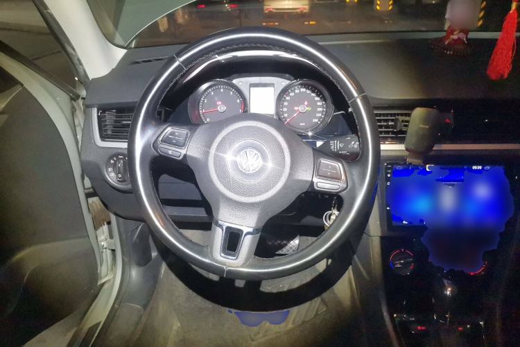 Used Volkswagen Bora 2015 Value Edition 1.6L Automatic Comfort Version