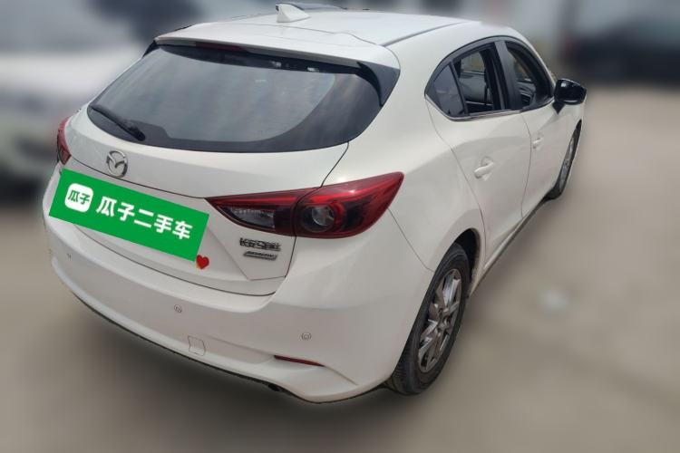 Used Mazda 3 Axela 2017 Hatchback 1.5L Automatic Luxury Model Emission Standard China V