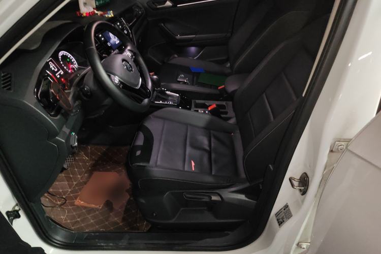 Used Volkswagen T-ROC 2018 280TSI DSG Two-Wheel-Drive Comfort Version China V Standard Left Front Seat