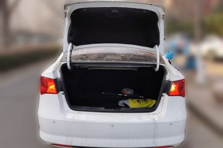 Used Roewe 350 2015 1.5L Manual Luxury Sunroof Edition