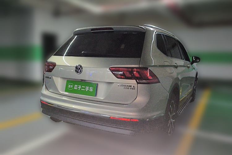 Used Volkswagen Tiguan L 2017 330TSI Automatic Two-Wheel Drive Luxury Edition Rear Right 45 Deg