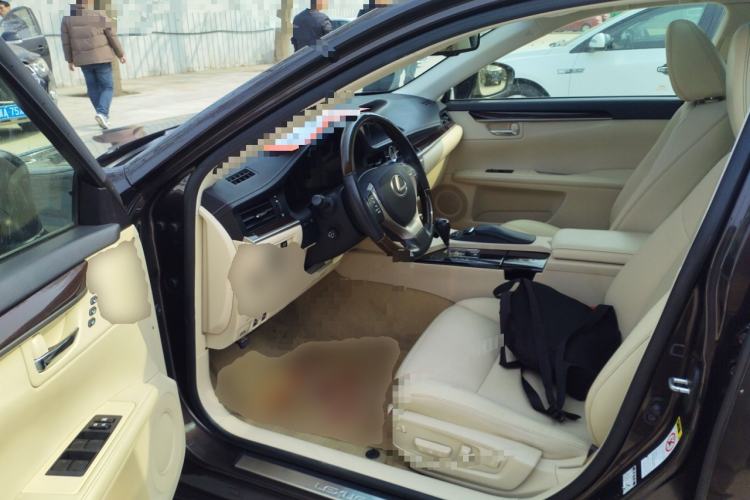 Used Lexus ES 2013 250 Elegant Edition Driver Seat