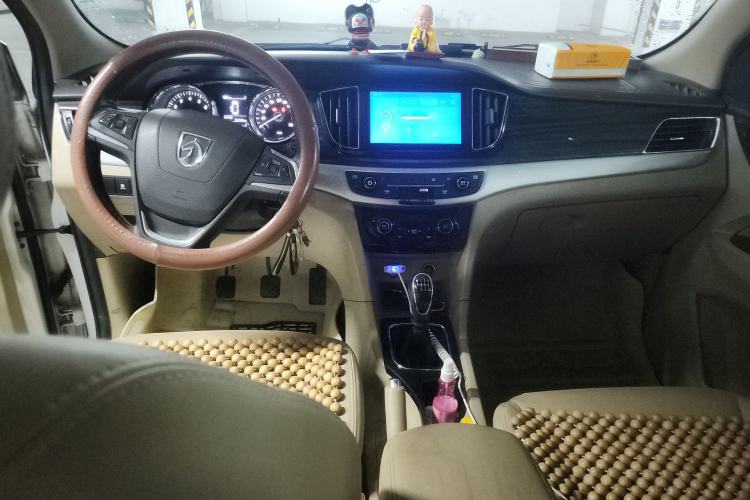 Used Baojun 730 2016 1.5T Manual Luxury Edition 7 Seats