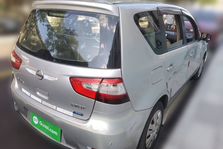 Used Nissan Livina 2013 1.6XE Manual Comfort Edition
