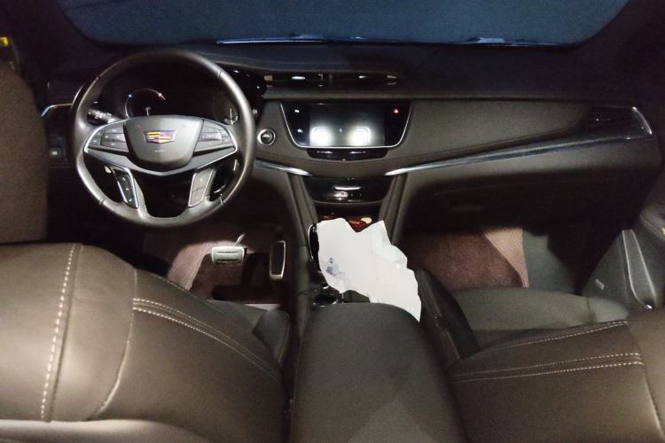 Used Cadillac XT5 2024 2.0T All-Wheel-Drive Luxury Version (Hummingbird Edition) Center Console