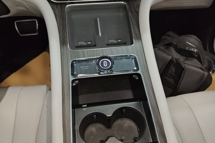 Used Hima AITO M9 2024 Range-Extended Ultra Version 42 kWh 6-Seater Model