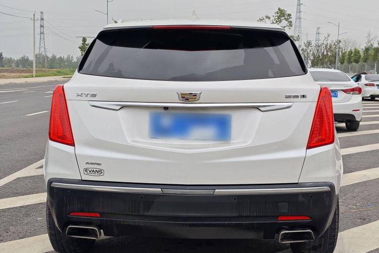 Used Cadillac XT5 2017 Anniversary Edition 28T Four-Wheel Drive Luxury Model