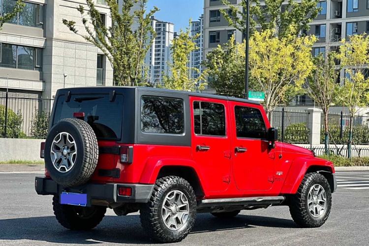 Used Jeep Wrangler 2017 3.0L Sahara Four-Door Comfort Edition