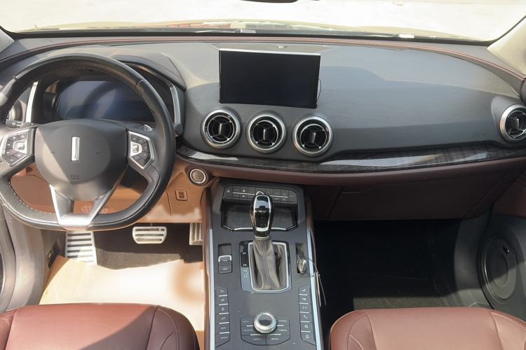 Used Wey VV5 2017 2.0T Flagship Edition Center Console