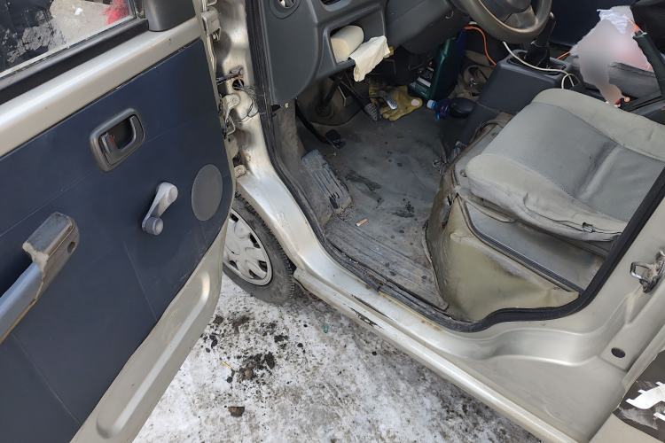 Used Wuling Zhiguang 2010 1.0L New Version Practical Short-Body L2Y