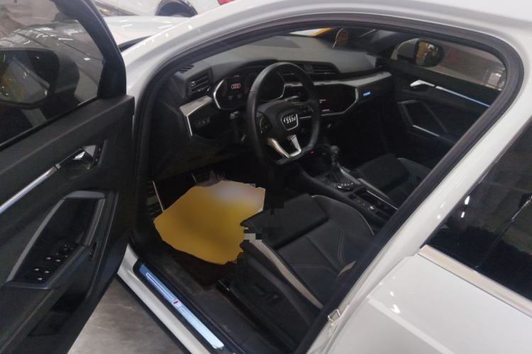 Used Audi Q3 2024 35 TFSI Fashion Dynamic Edition
