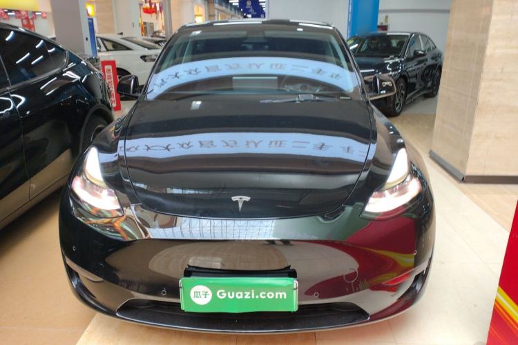 Used Tesla Model Y 2021 Long-Range All-Wheel-Drive Version
