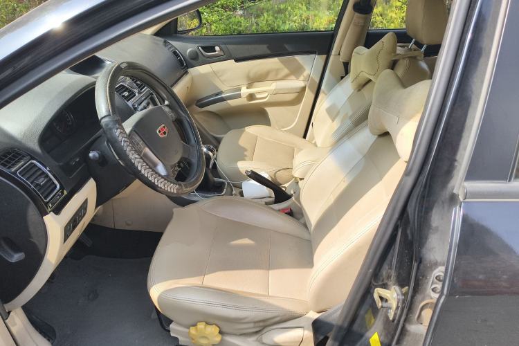 Used Geely Auto Classic Emgrand 2013 Sedan 1.8L Manual Elite Model
