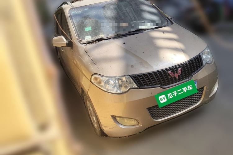 Used Wuling Hongguang 2010 1.4L Comfort Version Front Right 45 Deg