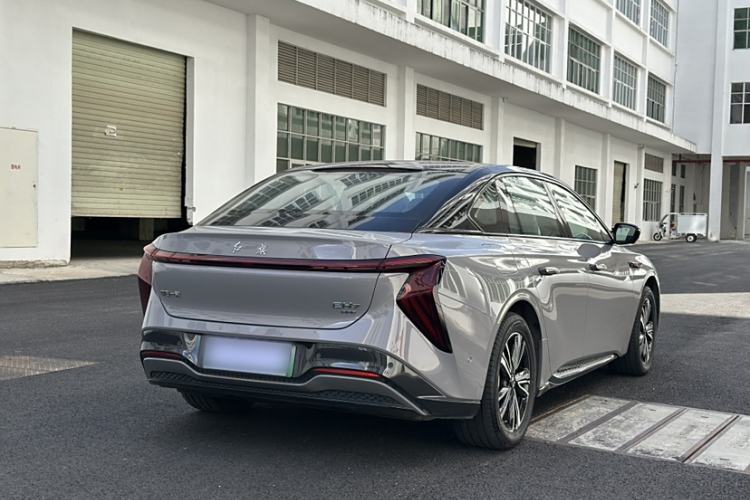 Used Hongqi EH7 2024 600 Pro
