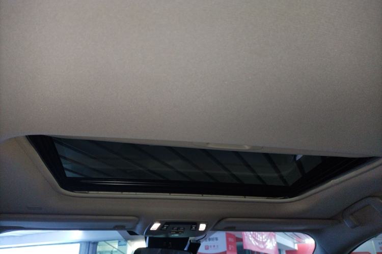Used Toyota SIENNA 2023 2.5L Hybrid Comfort Edition Headliner