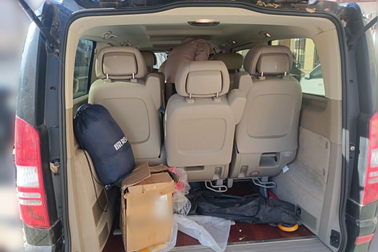 Used Mercedes-Benz Viano 2013 3.0L Comfort Edition Trunk