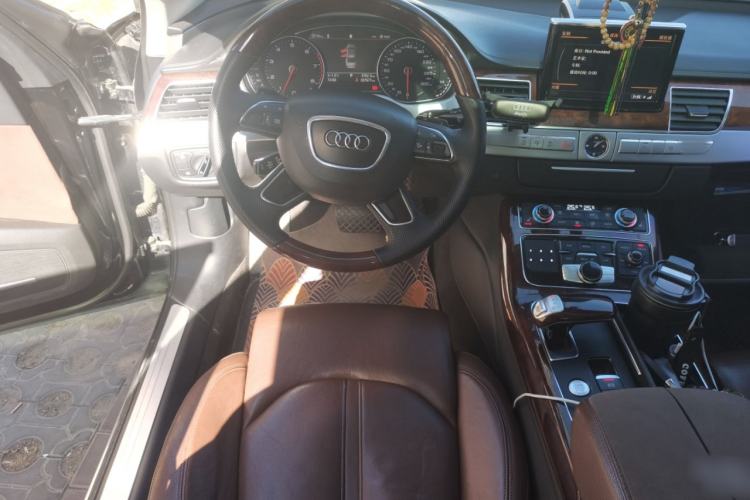 Used Audi A8 2013 A8L 45 TFSI quattro Comfort model
