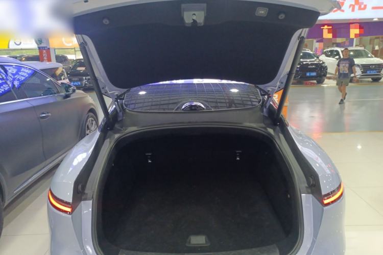 Used Avatr 06 2025 Pro Range-Extended Edition Trunk