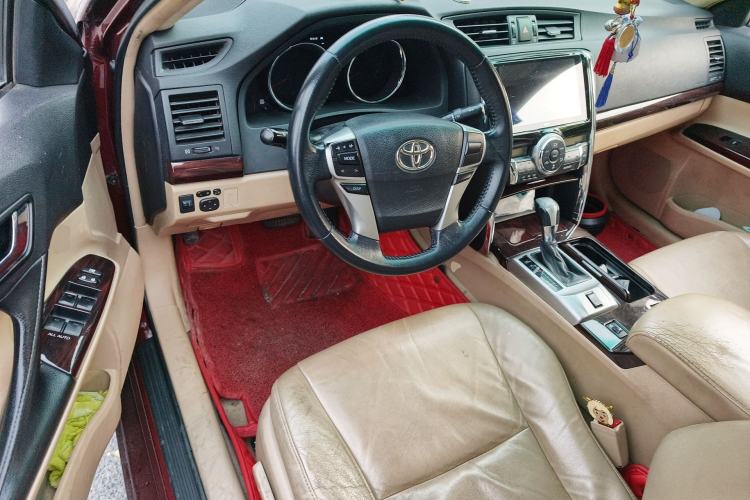 Used Toyota Reiz 2012 2.5V Fengdu Elite Stylish Edition Center Console