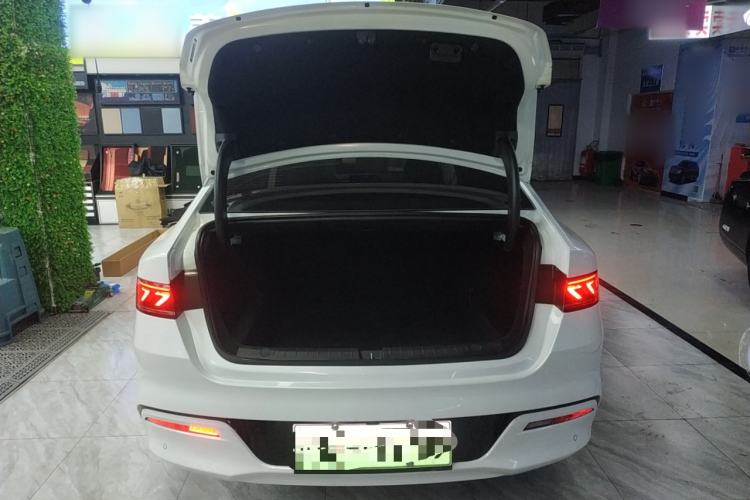 Used BYD Qin PLUS 2024 HONOR Edition DM-i 55KM Beyond Model