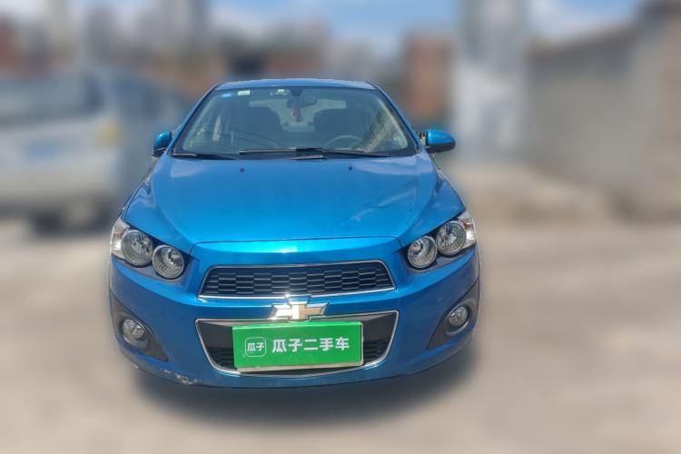 Used Chevrolet Aveo Sonic 2011 Sedan 1.4L MT SL
