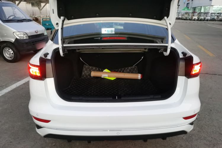 Used Geely Auto Emgrand 2026 Model 4th Generation 4 Millionth Anniversary Edition 1.5L CVT Overdrive Edition
