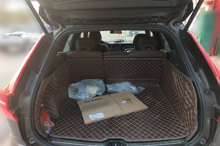 Used Volvo XC60 2022 B5 4x4 Zhiyi Luxury Edition