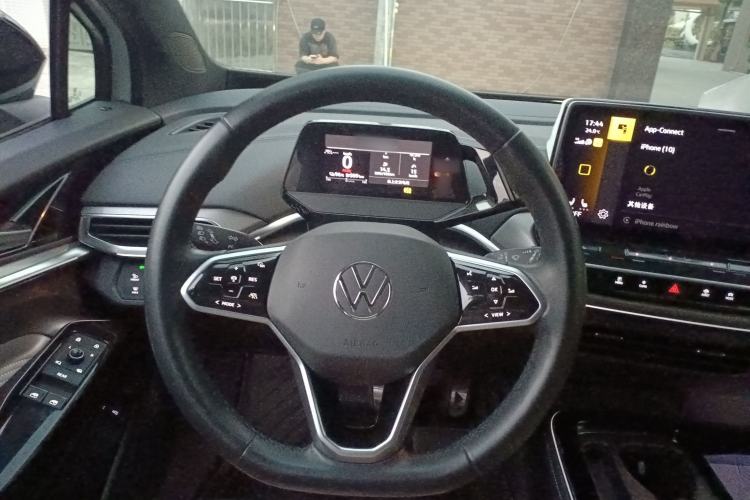 Used Volkswagen ID.4 CROZZ 2022 Long-Range PURE+ Edition Steering Wheel