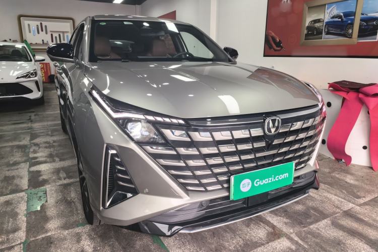 Used Changan UNI-Z New Energy 2024 Blue Whale Smart Electric iDD 125km Excellence Model
