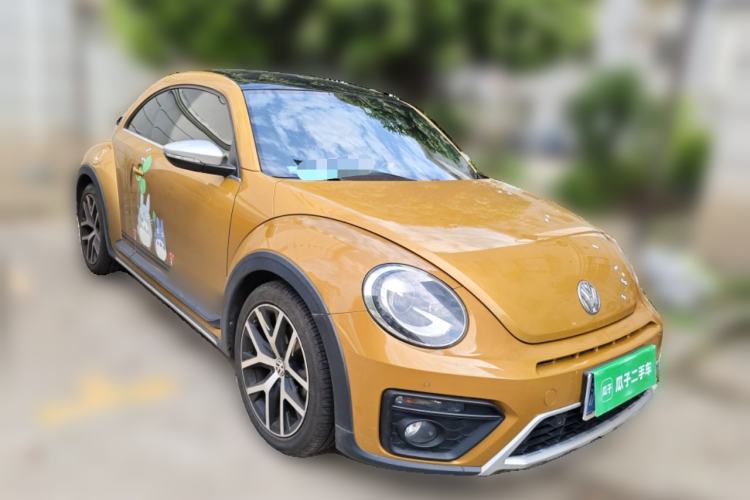 Used Volkswagen Beetle 2017 180TSI Dune Off-Road Edition Front Right 45 Deg