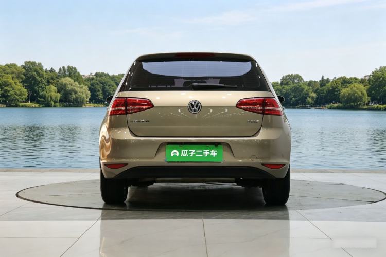 Used Volkswagen Golf 2016 1.6L Automatic Comfort Model Exterior 5