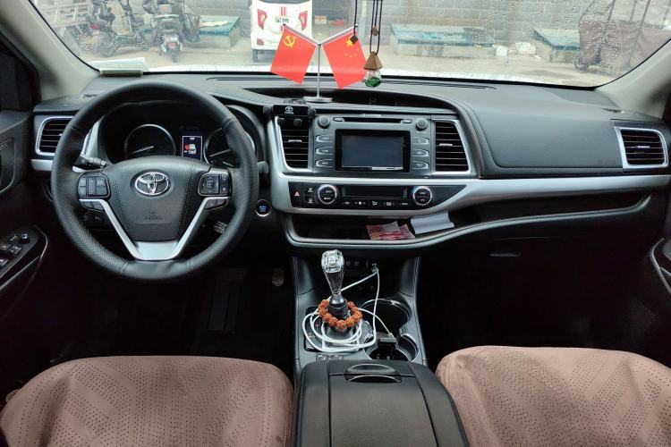 Used Toyota Highlander 2018 2.0T Four-Wheel Drive Prestige Version 7 Seats China VI Standard
