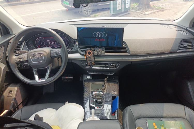 Used Audi Q5L 2020 45 TFSI Prestige Fashion Model Center Console