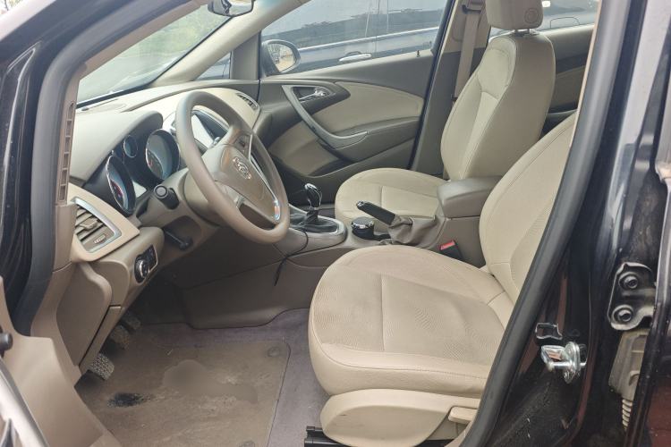 Used Buick GT 2013 GT 1.6L Manual Entry-Level Model