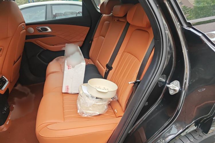 Used NETA L 2024 Extended-Range 310 Flash-Charge Red Edition
