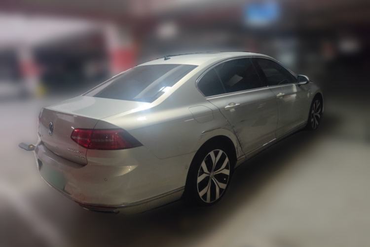 Used Volkswagen Magotan 2018 380TSI DSG Prestige Model
