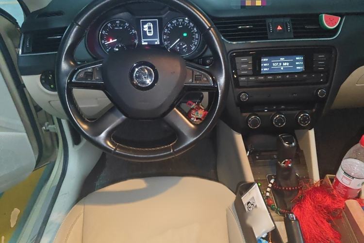 Used Skoda Octavia 2015 1.6L Automatic Yijun Edition
